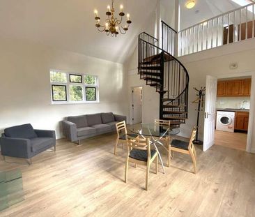 Ferry Lane, Wraysbury, Staines-upon-thames, Berkshire, TW19 - Photo 2