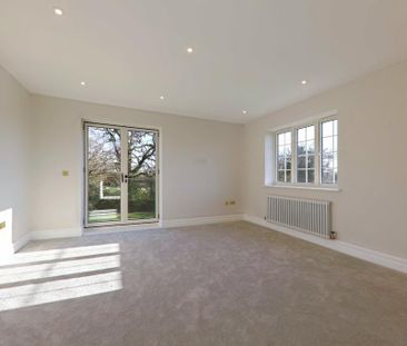 5 bedroom detached house to rent - Photo 2