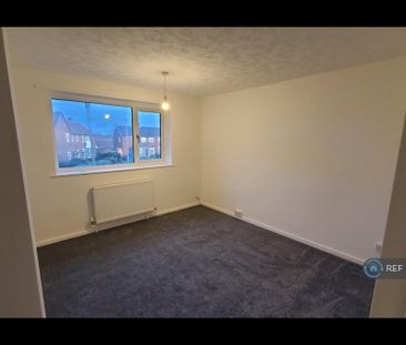 3 bedroom end of terrace house to rent - Photo 3