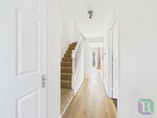 Lydbrook Lane, Woburn Sands, MK17 - Photo 1