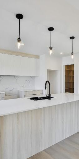 3 CH - 2 SDB - Sainte-Agathe-des-Monts - $2,250 /mo - Photo 1