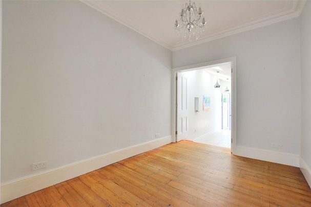 4 bedroom terraced house to rent - Photo 1