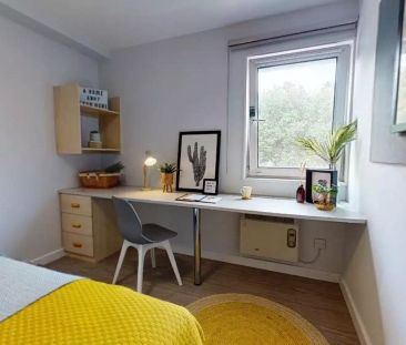 Silver En Suite - Photo 6