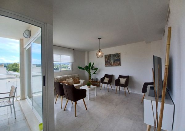 WINTER RENTAL. SPACIOUS PENTHOUSE APARTMENT FOR RENT WITH LARGE TERRACE