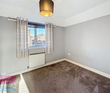 2 bedroom semi-detached house to rent - Photo 6