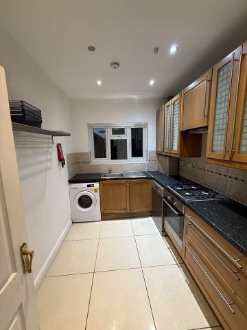 Room in a Shared House, Ingram Road, CR7 - Photo 4