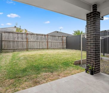 66 Meya Crescent, Fletcher NSW 2287 - House For Rent | Domain - Photo 2