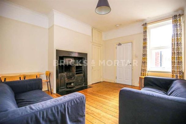 Simonside Terrace, Heaton, Newcastle Upon Tyne, NE6 - Photo 1