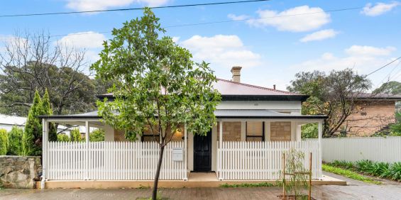 Character Charm & City-Fringe Convenience in Prestigious Parkside - Photo 3