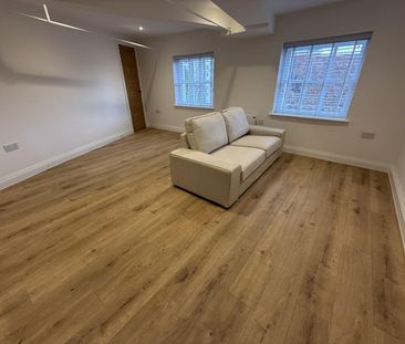 1 bedroom Flat To Let - Photo 6