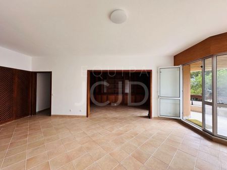 3 room luxury Apartment for rent in Oeiras, Lisbon - Photo 2