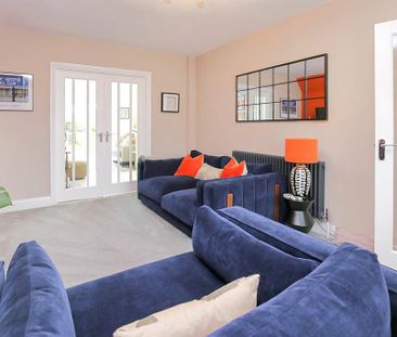 3 bedroom terraced house to rent - Photo 5