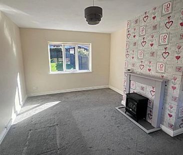 2 bedroom semi-detached house to rent - Photo 3