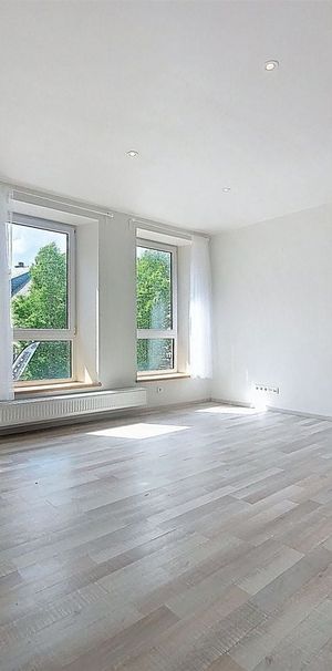 Appartement te huur in Arlon voor € 950 met 1 slaapkamer - Foto 1