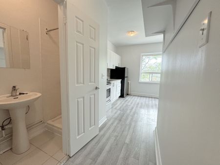 For Lease - 1156 Weston Road Unit# 3, Toronto, Ontario - Photo 4