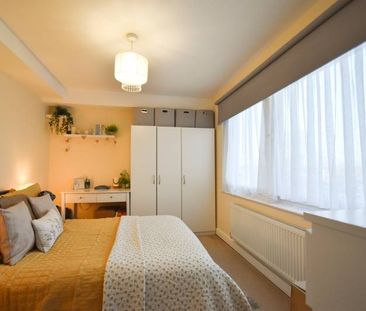 Seaside, Eastbourne, BN22 7RJ - Photo 1