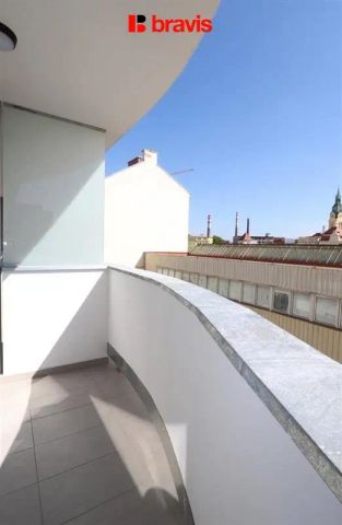 Pronájem bytu 1+kk, ulice Rumiště, Brno - Trnitá, zařízený, balkón - Fotografie 3