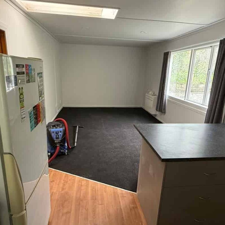 4 Bedroom House in Caversham - Photo 1