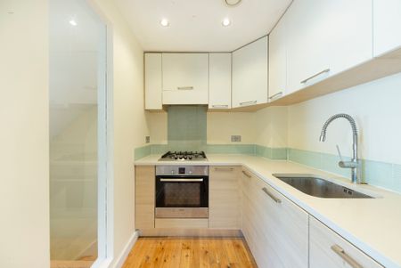 Augustus Road, SW19, London - Photo 4