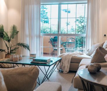 2 room luxury Apartment for rent in Marbella, Andalusia - Photo 1