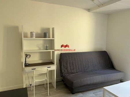 Location Appartement 1 pièce 25m² - Photo 3