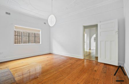 325 New Canterbury Road, Dulwich Hill NSW 2203 - House For Rent | Domain - Photo 3