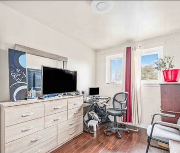 For Lease - 3073 Ireson Court Unit# Main Floor, Mississauga, Ontario - Photo 5