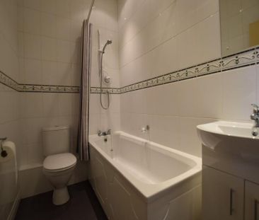 3 Bedroom Mews To Let - Photo 3