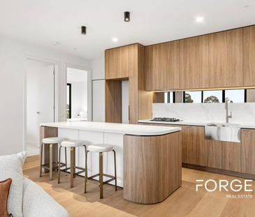 Brand New Bayside Living with Spacious Balcony - Photo 5