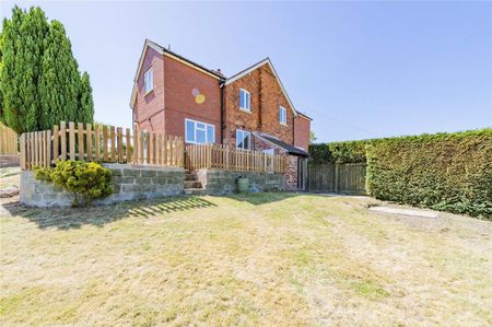 3 bedroom detached house to rent - Photo 5