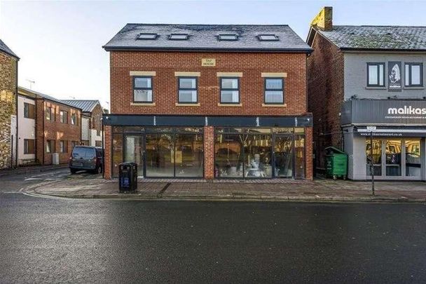 Cowley Road, East Oxford, OX4 - Photo 1