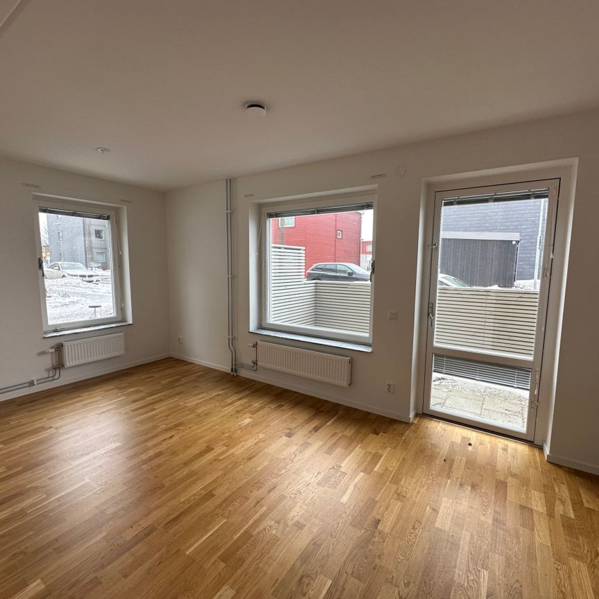 Safirgatan 16 -2rok(lgh 1303) - Foto 1