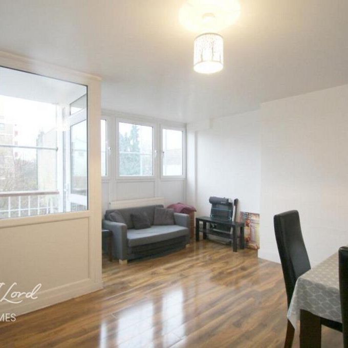 3 bedroom flat to rent - Photo 1