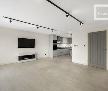 2 bedroom ground floor maisonette to rent - Photo 6