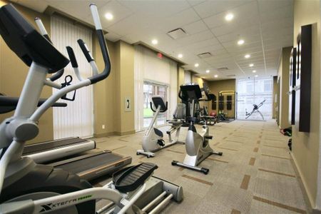 Cozy One Bedroom at D'Corize - Photo 3