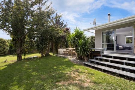 Spacious Family Home - Waihi - Photo 4