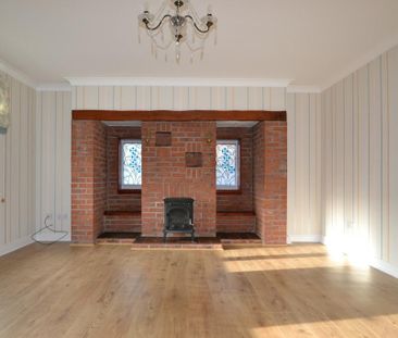 4 bedroom detached house to rent - Photo 4