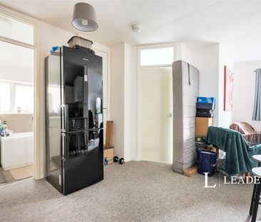 1 bedroom apartment to rent George Road, Godalming, Surrey, GU7 - Photo 1