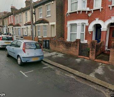Room in a Shared House, Pemdevon Road Croydon, CR0 - Photo 1