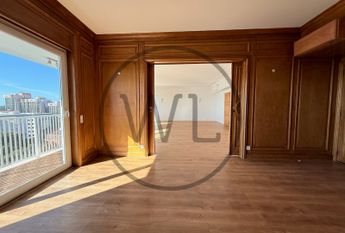 Apartamento T5+1 em Lisboa