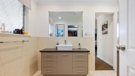 Warm and Homely! - Photo 4