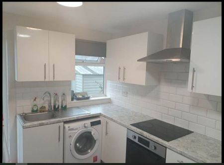 Room in a Shared House, Cordwell Road, SE13 - Photo 3