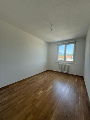 Moderne 4.5-Zimmerwohnung im 2. Stock mit zwei Balkonen - Photo 1