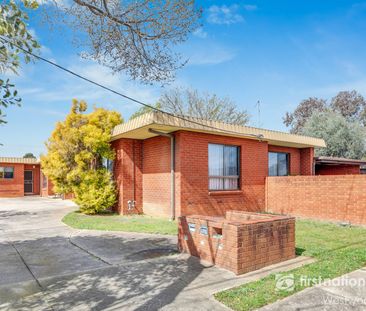 Cambridge Over Troubled Waters - Photo 6