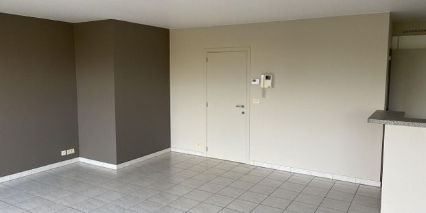 Appartement te huur in Roeselare voor € 850 met 2 slaapkamers - Photo 1