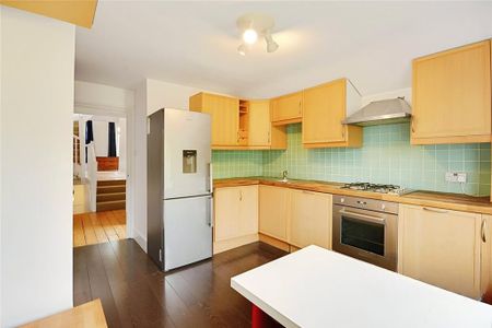 2 bedroom flat to rent - Photo 4