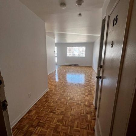 2 CH - 1 SDB - Saint-Eustache - $1,450 /mo - Photo 3