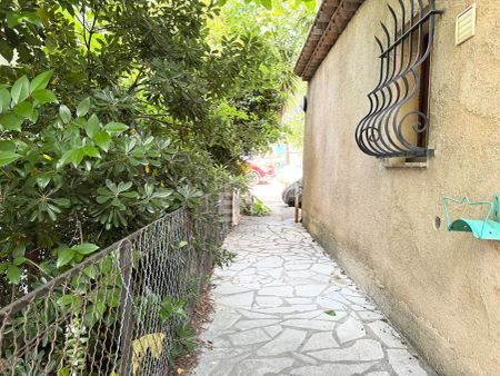 Pégomas, location 2 pièces meublé. - Photo 2