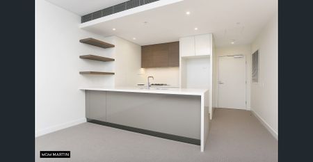 MGM MARTIN – ONE BEDROOM APARTMENT PLUS STUDY - Photo 3