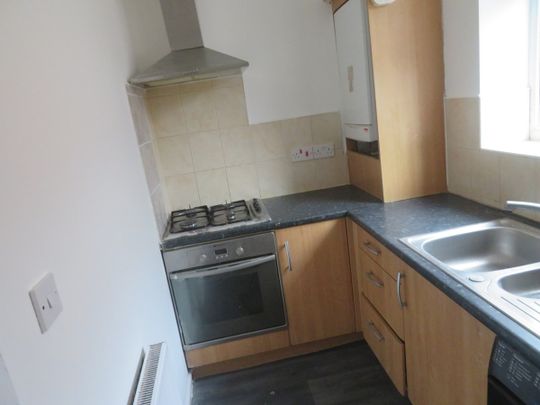 Exeter Street, Deeplish, Rochdale, OL11 - Photo 1